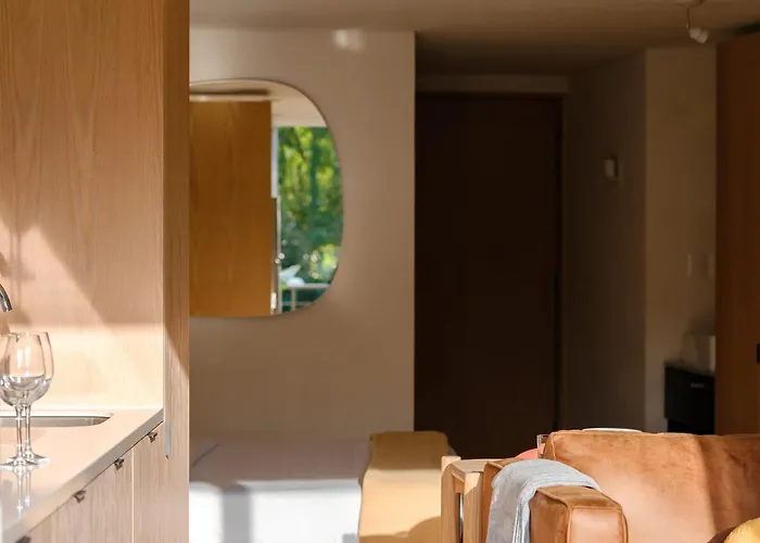 Par 106 Apartment *