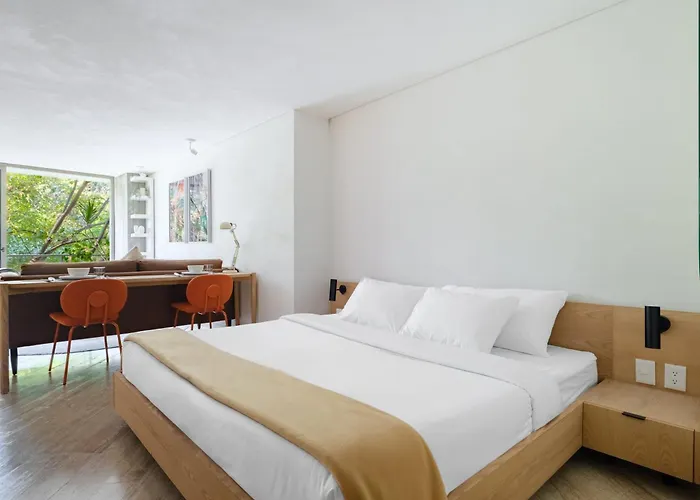 Par 106 Apartment *